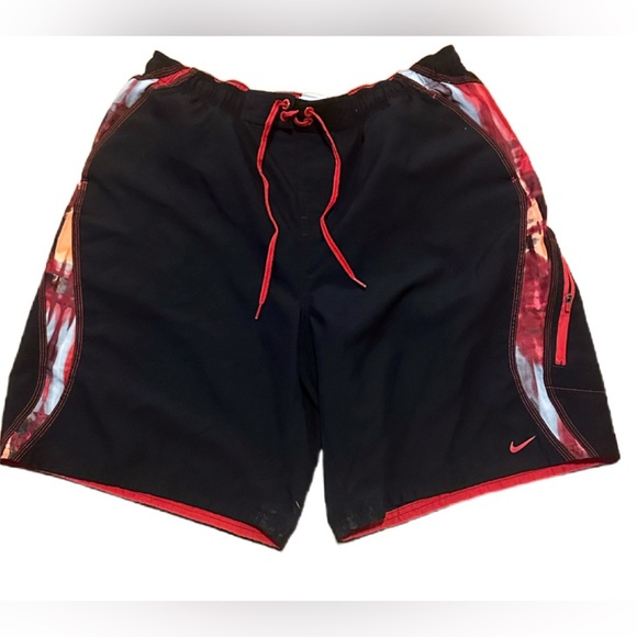 Nike Men’s Board Shorts XXL Black Red Swim Trunks Recycled Polyester - Picture 1 of 5
